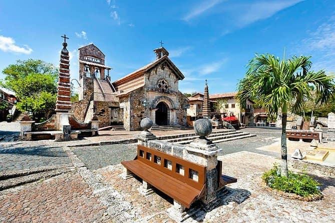 Anfiteatro Altos de Chavón, La Romana — vista panorámica