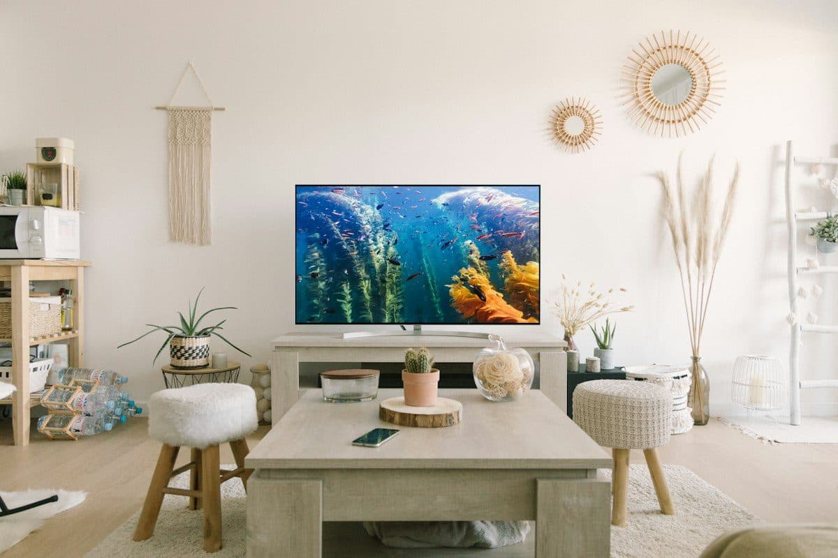 Televisor en una sala de estar